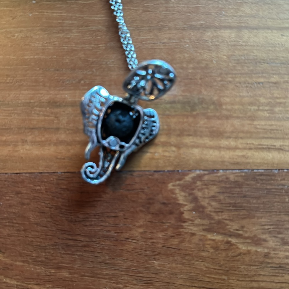 Elephant Diffuser Necklace - Picture 2 of 5
